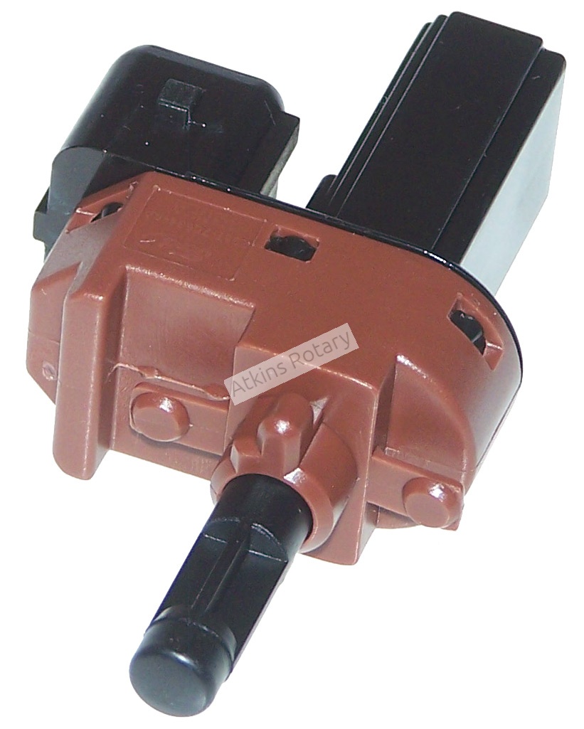 06-12 Mx5 Clutch Pedal Position Switch (GJ6A-66-49YA)
